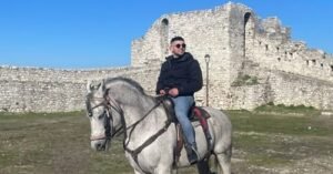 Ishte duke u larë dhe e rrëmbeu rrjedha e lumit Mat, ky është 22-vjeçari Klajdi Elezi